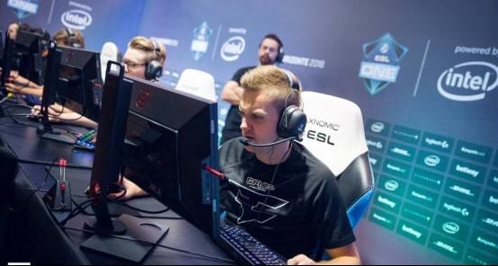 上都表现出 上都表现出